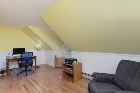 32 Golden Oaks Drive Salem NH 03079