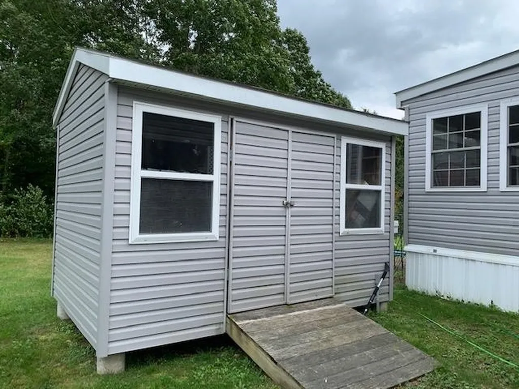 6 Pine Street Epsom NH 03234