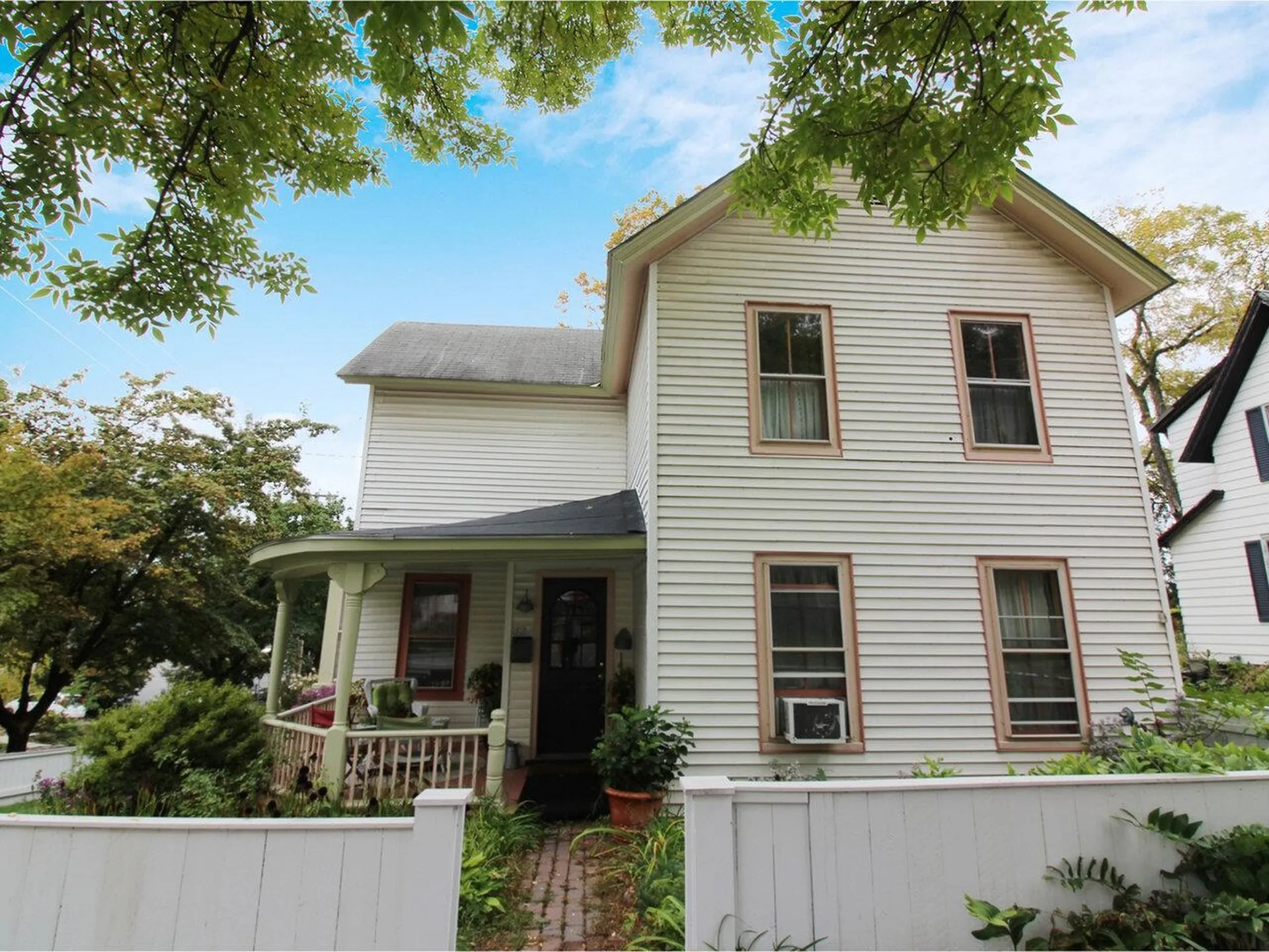 327 South Winooski Avenue Burlington VT 05401