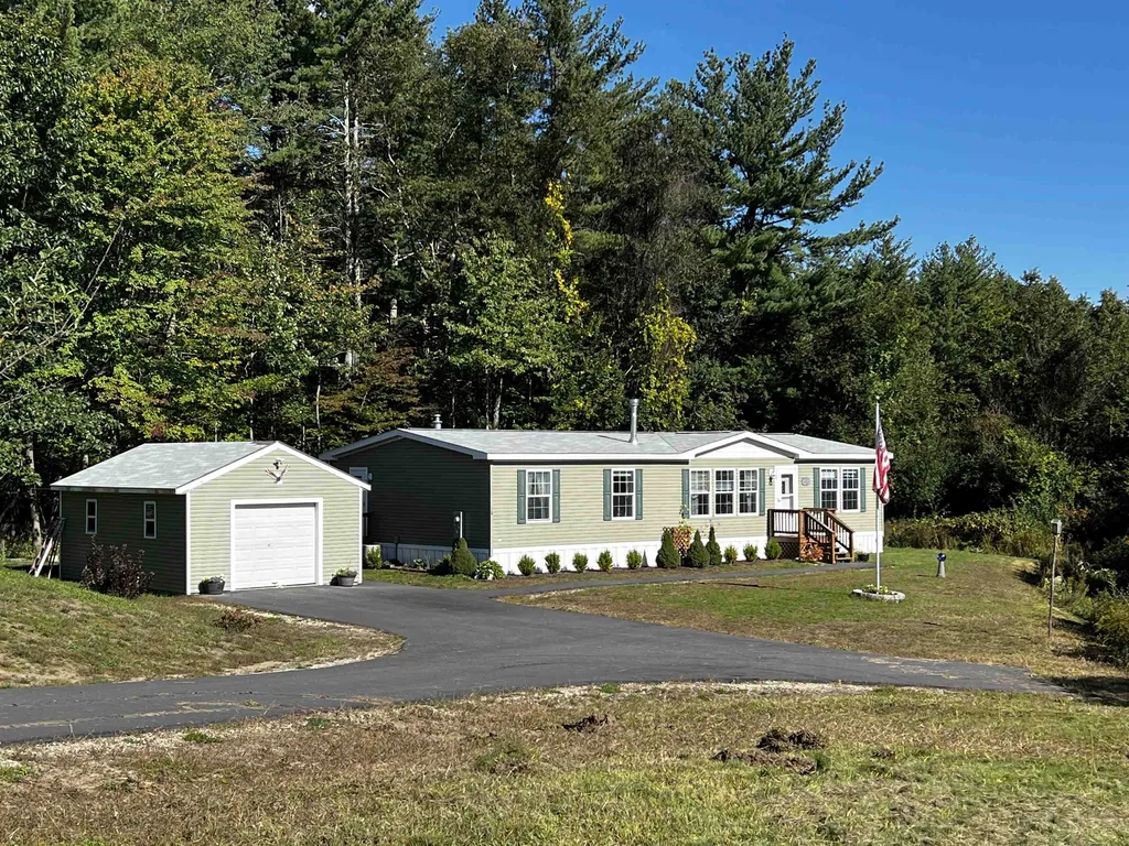 16 Olive Meadow Lane Dover NH 03820