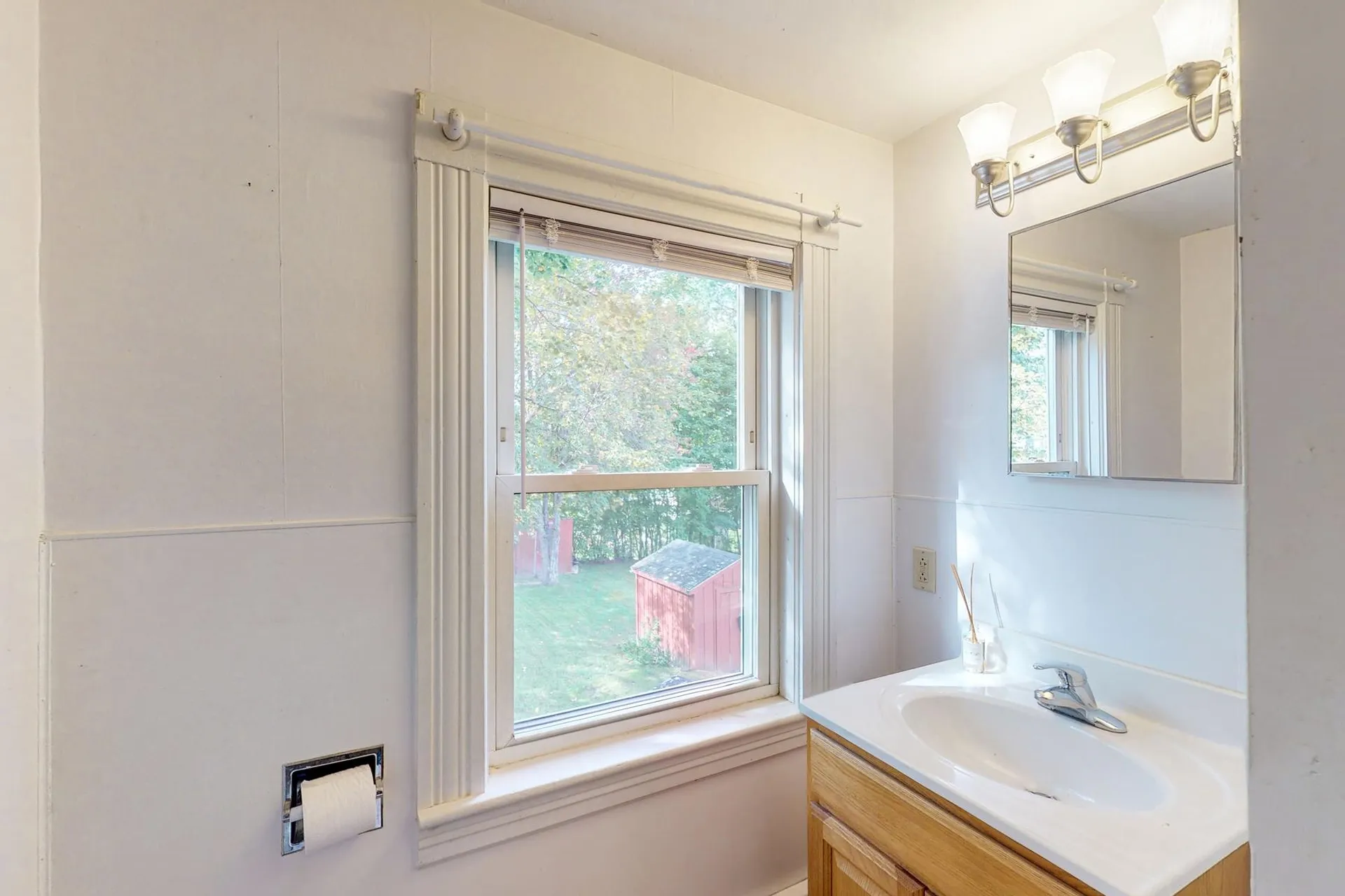 25-27 Taylor Street Laconia NH 03246