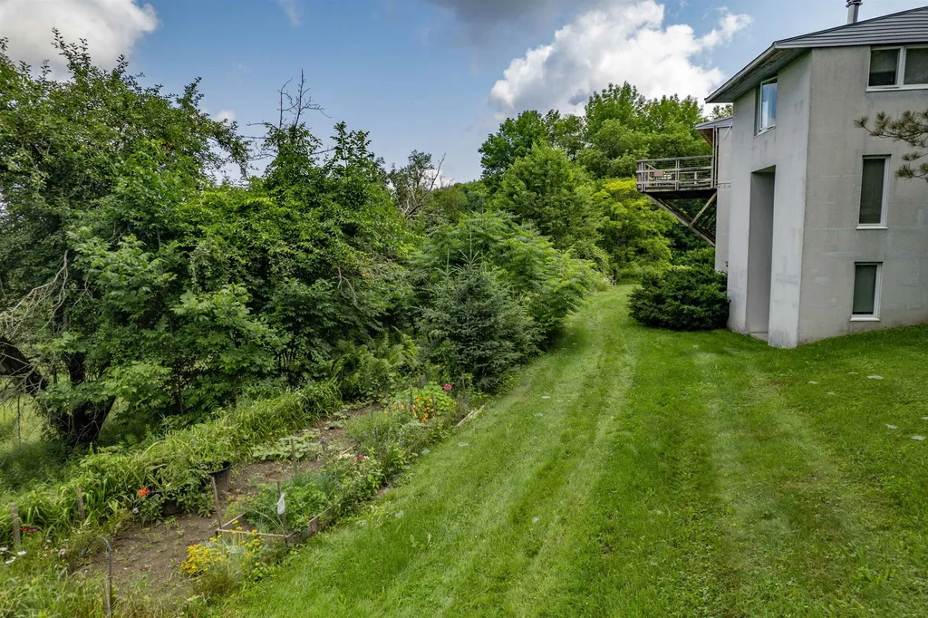 148B East Hill Road Woodstock VT 05071