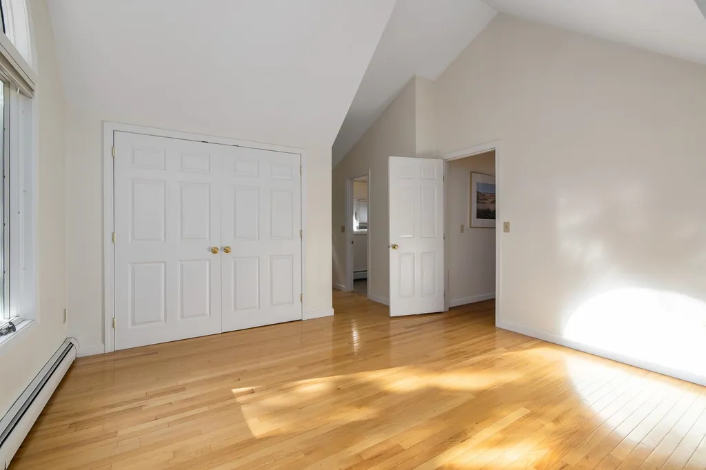 9 Mathes Cove Road Durham NH 03824