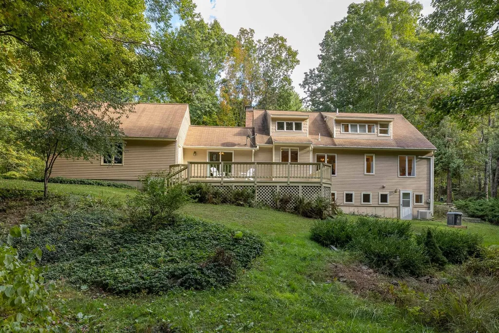 9 Mathes Cove Road Durham NH 03824