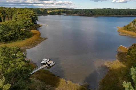 9 Mathes Cove Road Durham NH 03824