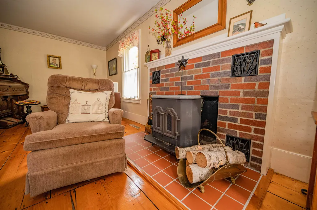 211 West Cobble Hill Barre Town VT 05641