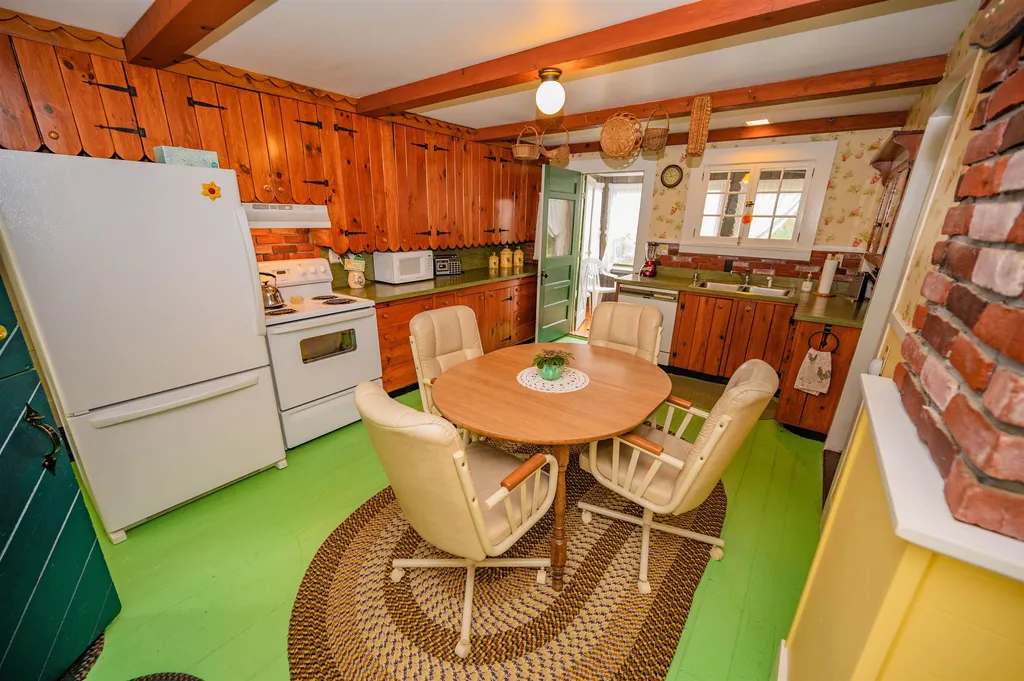 211 West Cobble Hill Barre Town VT 05641