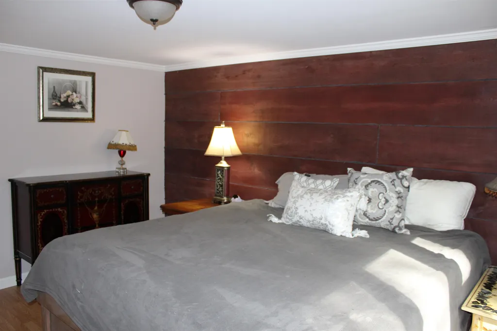 28 Wayne Drive Derry NH 03038