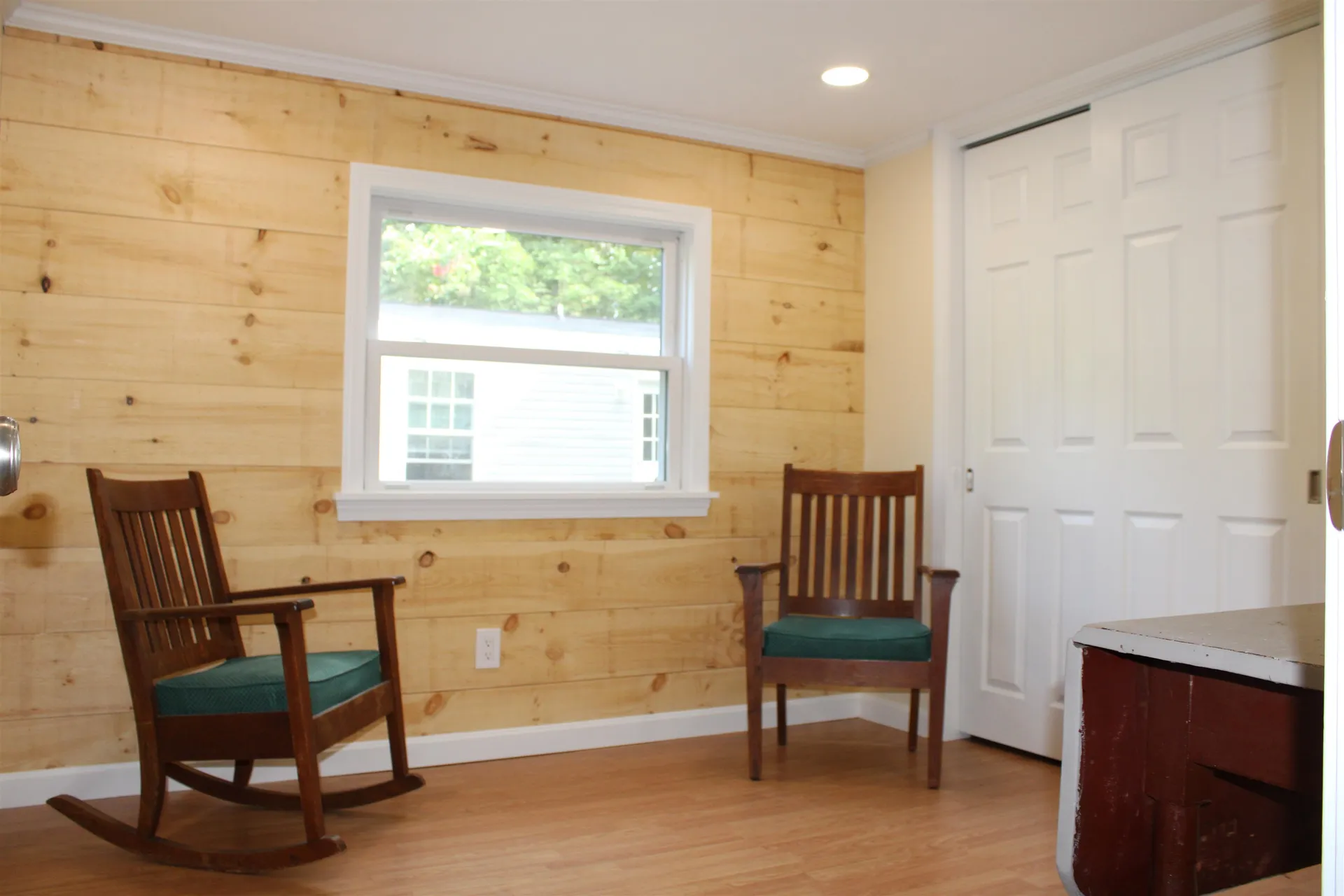 28 Wayne Drive Derry NH 03038