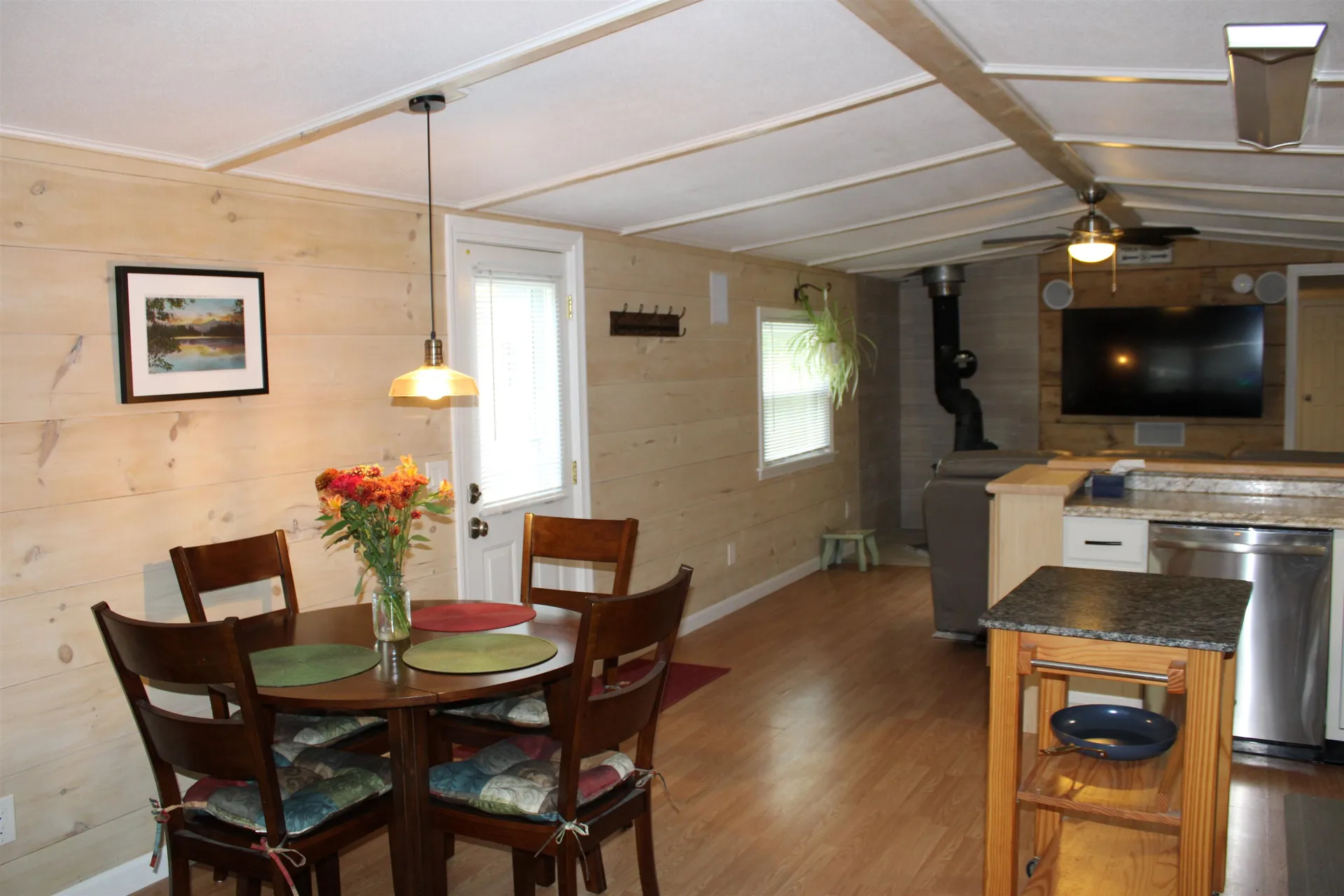 28 Wayne Drive Derry NH 03038