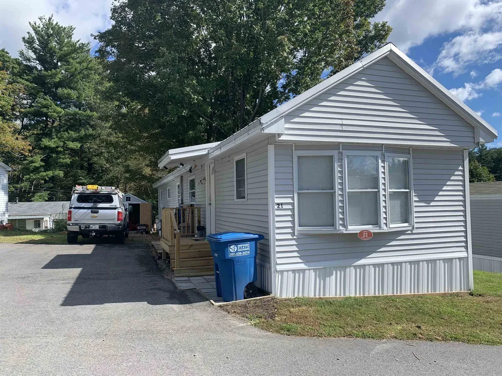 21 Aspen Circle Kittery ME 03904