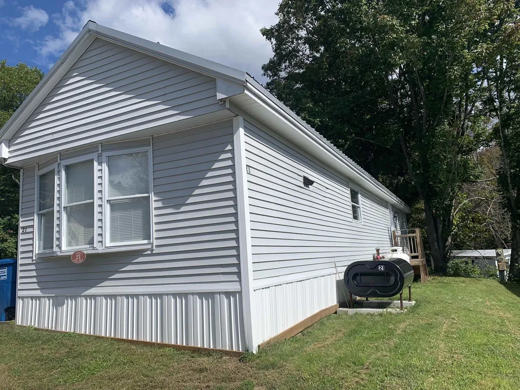 21 Aspen Circle Kittery ME 03904