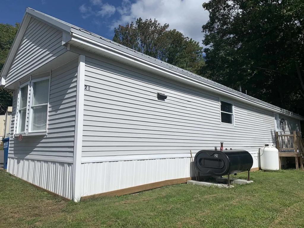 21 Aspen Circle Kittery ME 03904