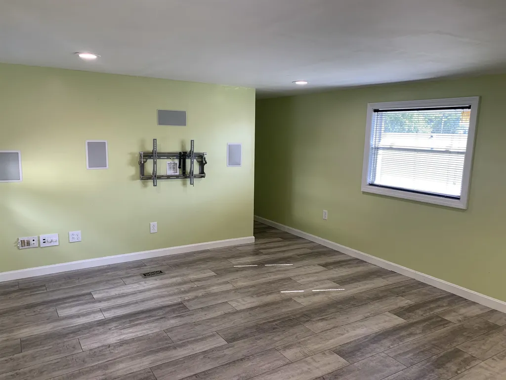 21 Aspen Circle Kittery ME 03904