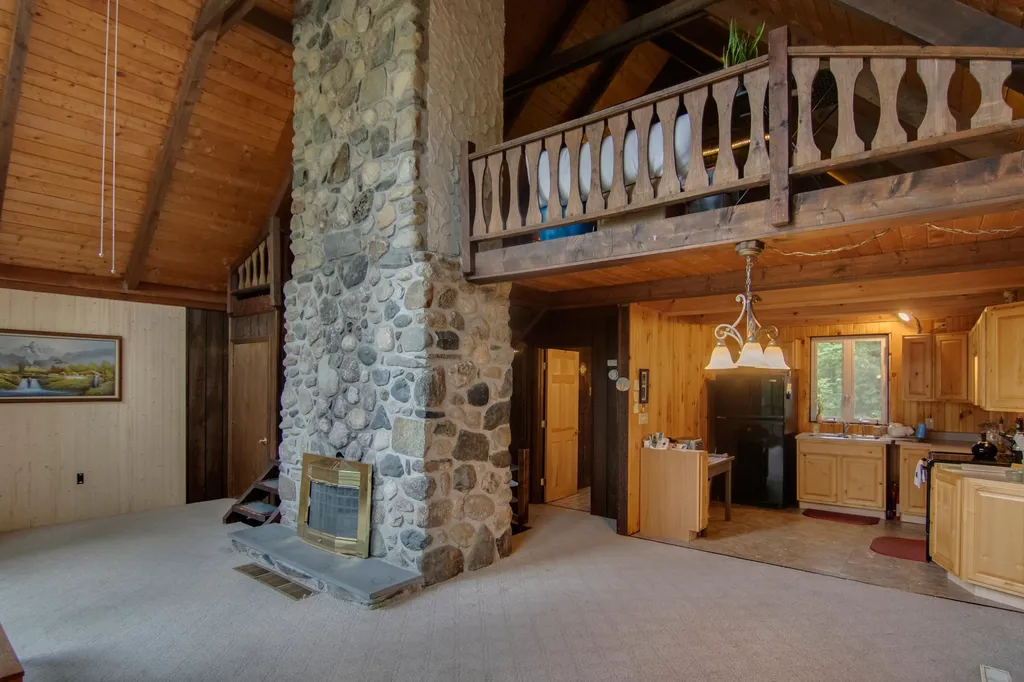 374 White Mountain Drive Haverhill NH 03765