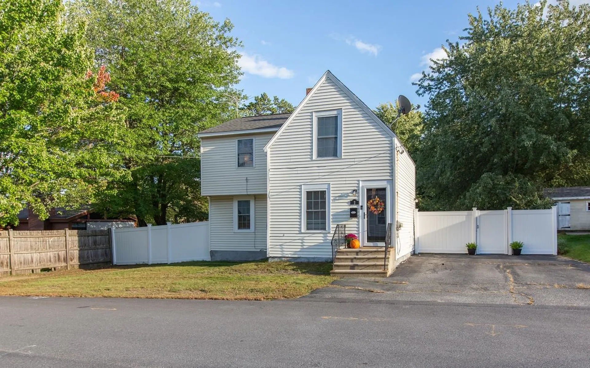 2 Wilson Street Nashua NH 03060-4312