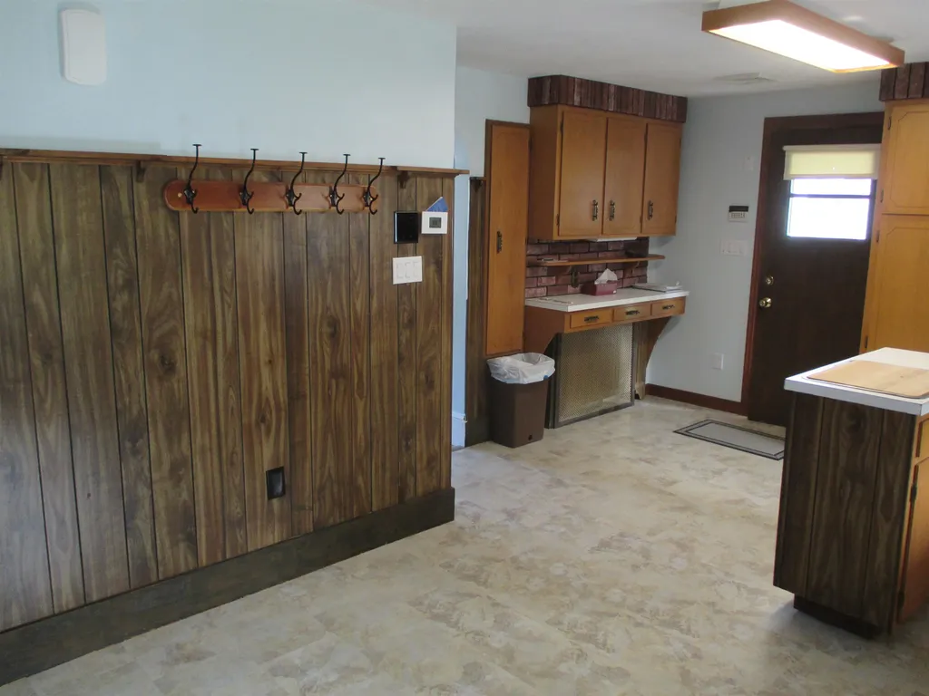 18 Madison Avenue Rochester NH 03867