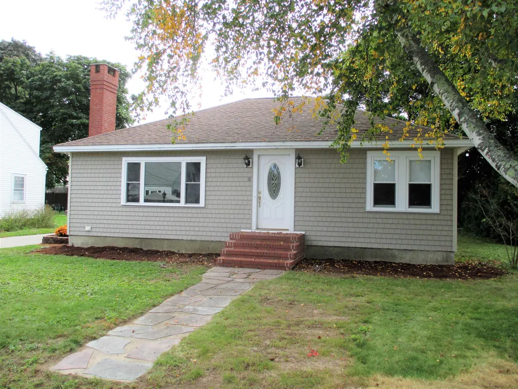 18 Madison Avenue Rochester NH 03867