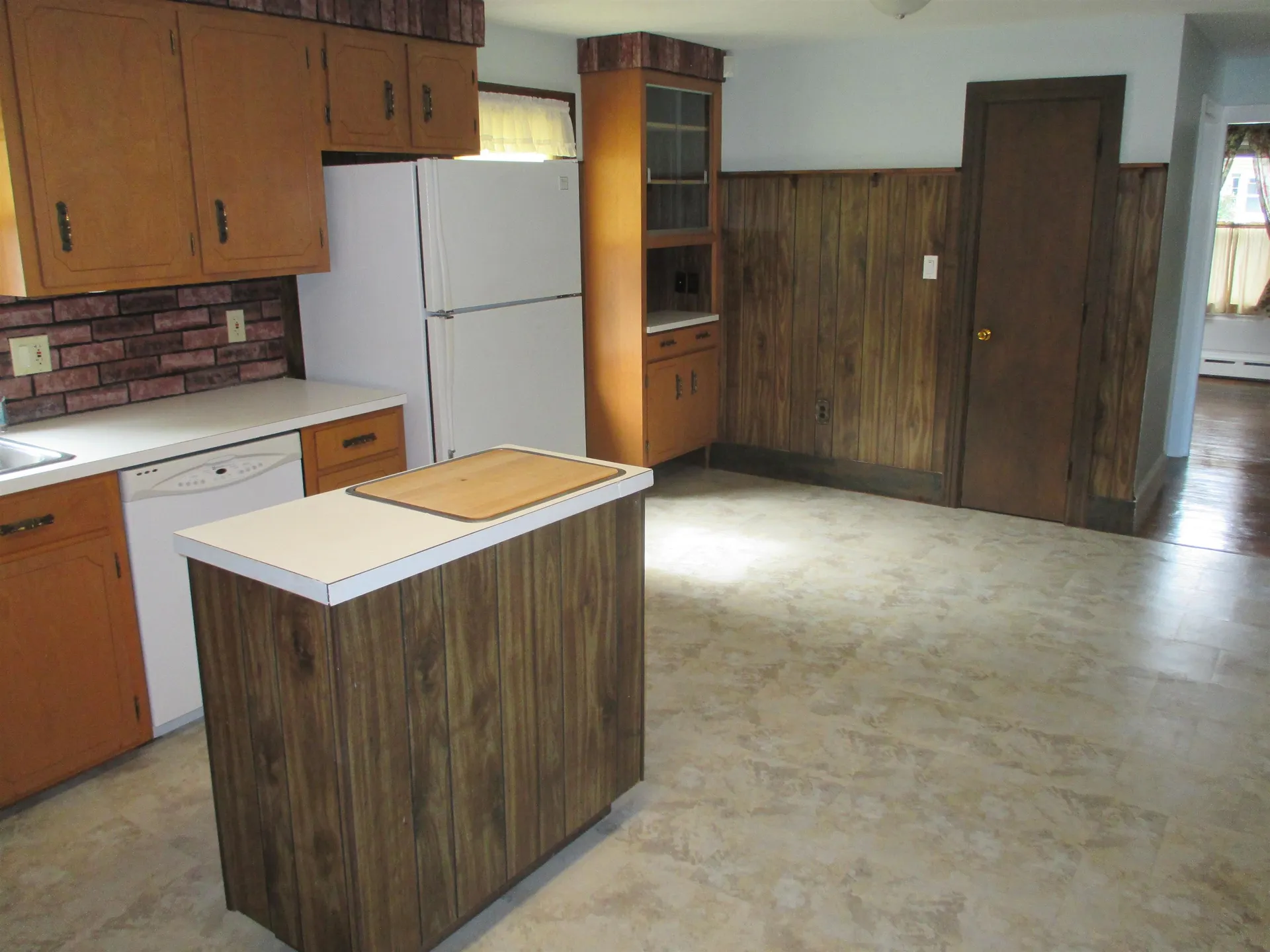 18 Madison Avenue Rochester NH 03867