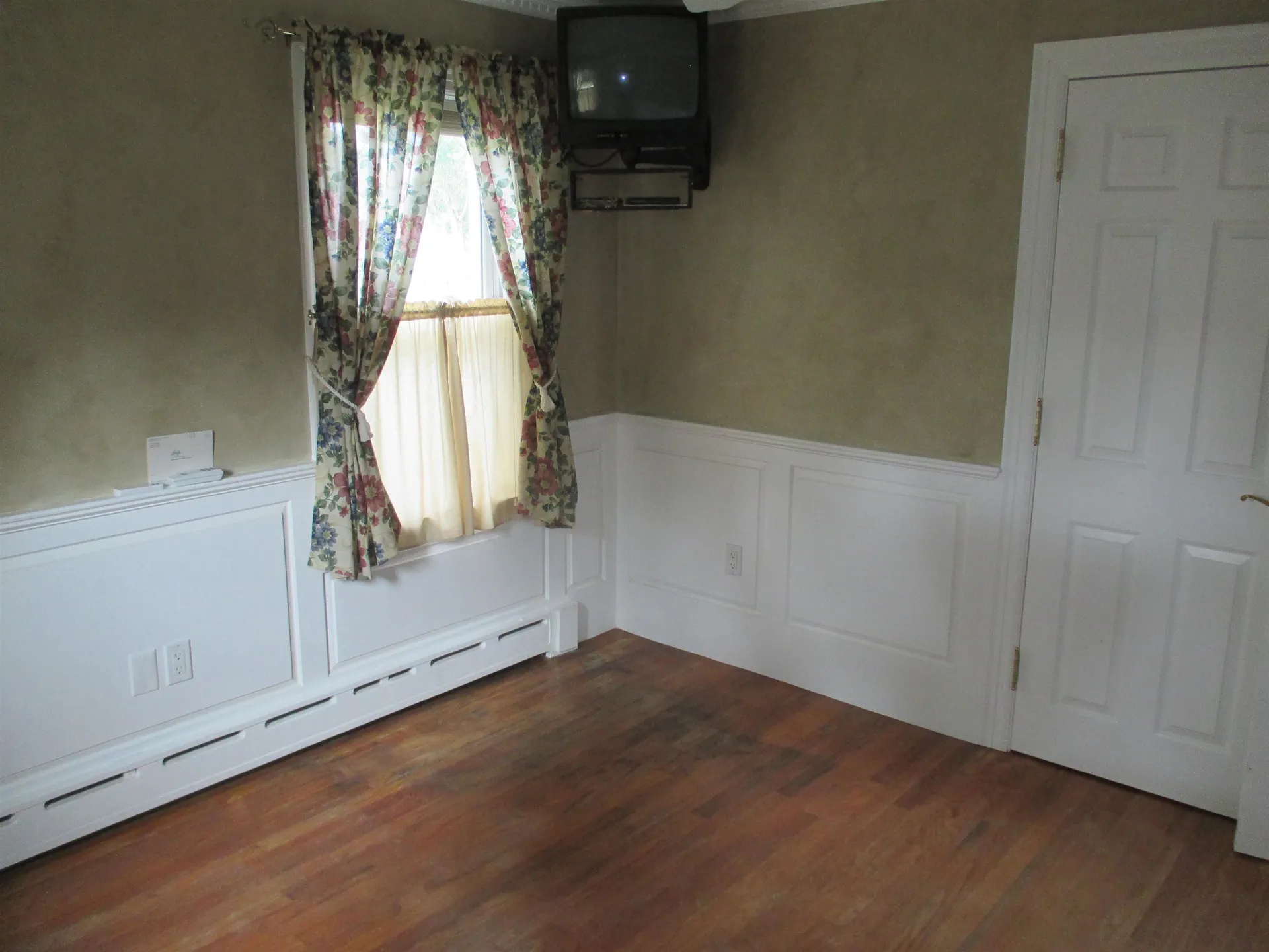 18 Madison Avenue Rochester NH 03867