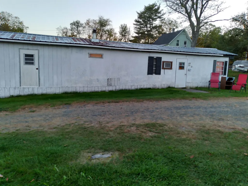 23 Grafton Turnpike Road Canaan NH 03741