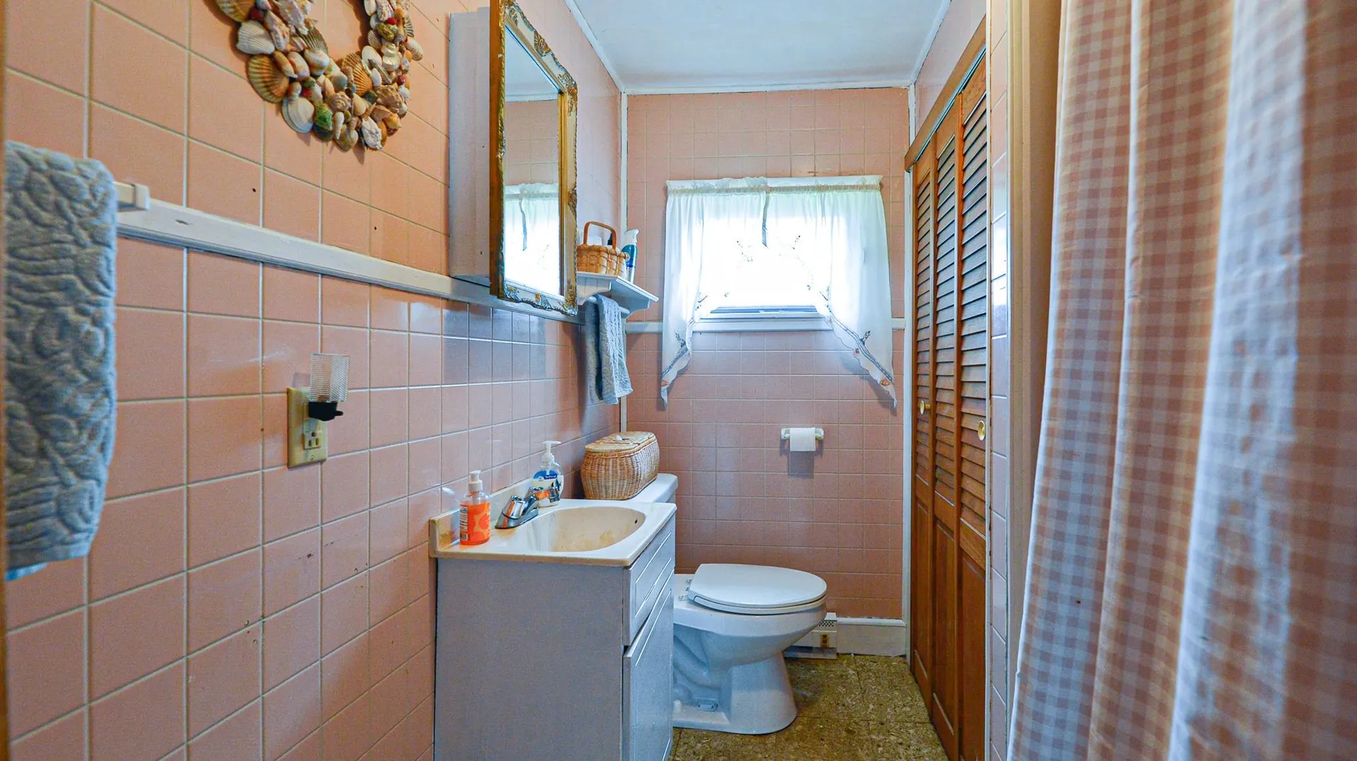 23 Meadow Pond Road Hampton NH 03842