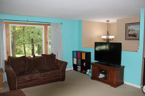 73 Hillside Drive Henniker NH 03242