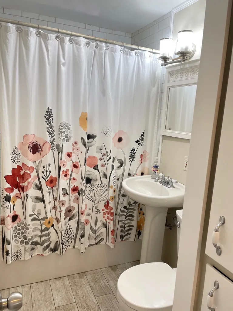 13 Laura Lane Keene NH 03431