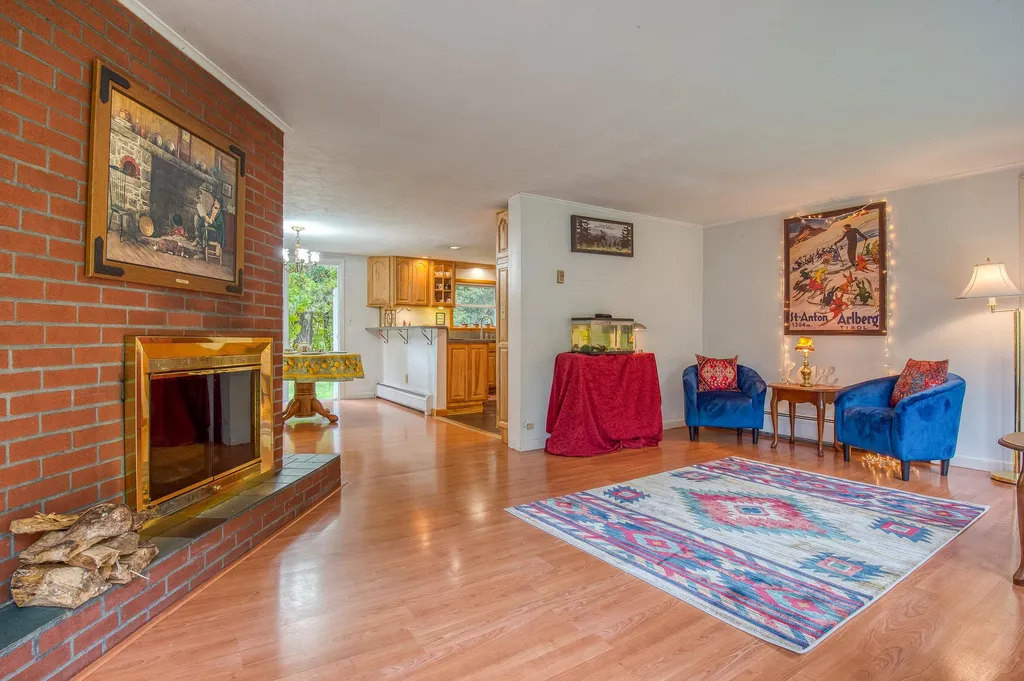 19 Turner Street Bethlehem NH 03574