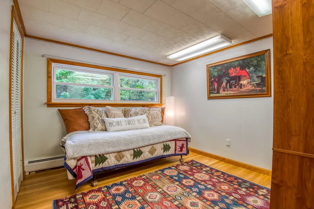 19 Turner Street Bethlehem NH 03574