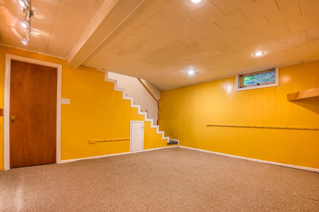 19 Turner Street Bethlehem NH 03574