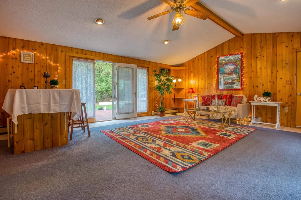 19 Turner Street Bethlehem NH 03574