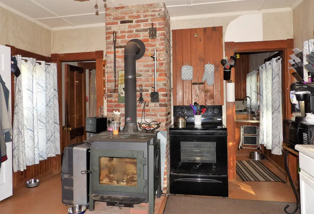 130 Woodridge Road Franklin NH 03235