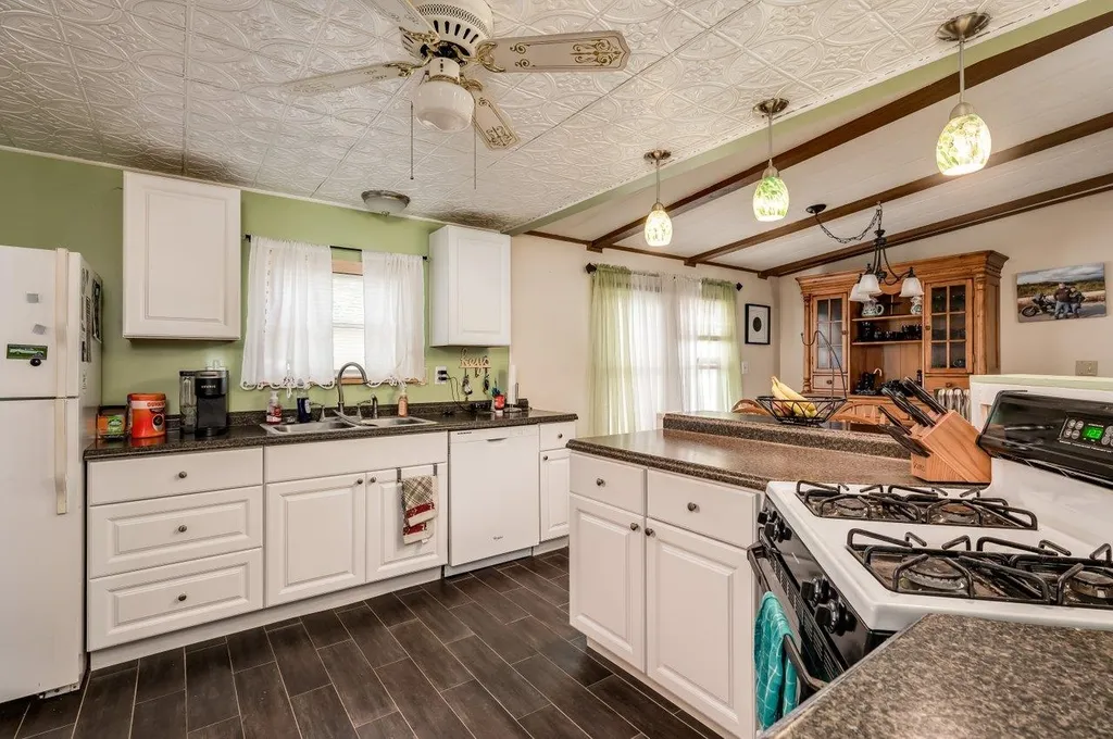 631 Sherwood Glen Somersworth NH 03878