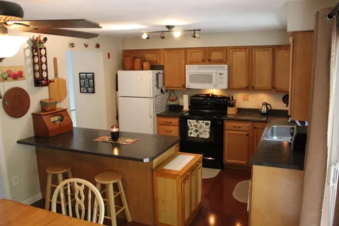 5 Richard Court Raymond NH 03077