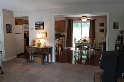 5 Richard Court Raymond NH 03077