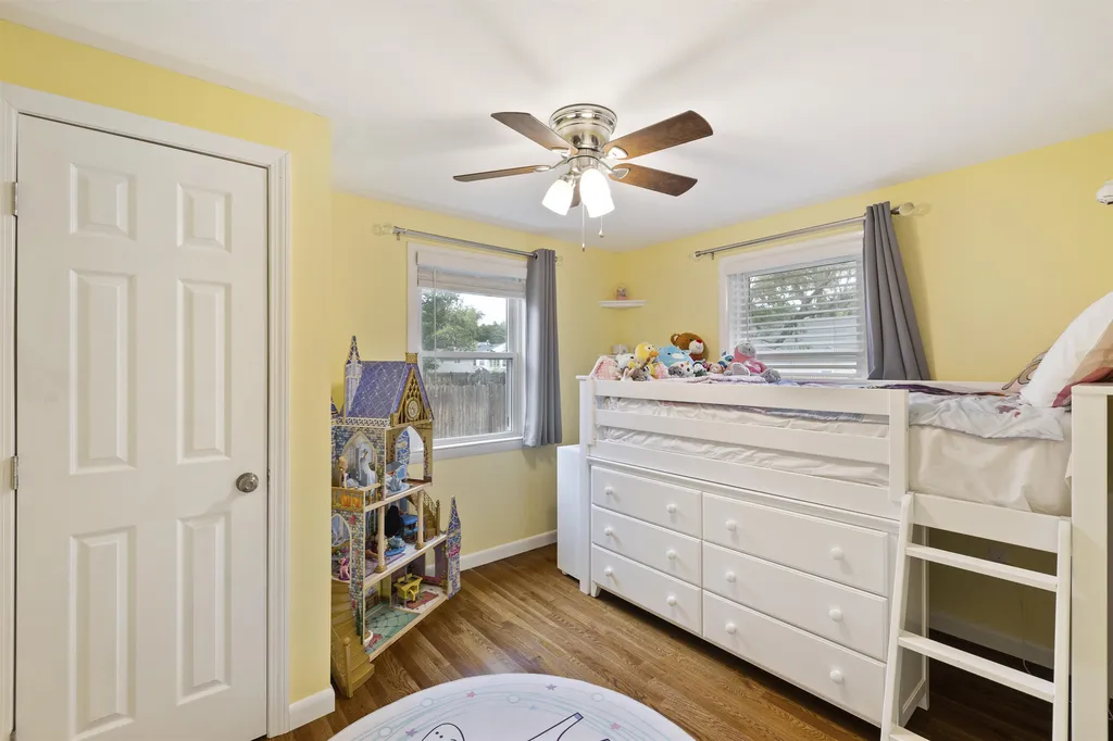 130 E Hobart Street Nashua NH 03060