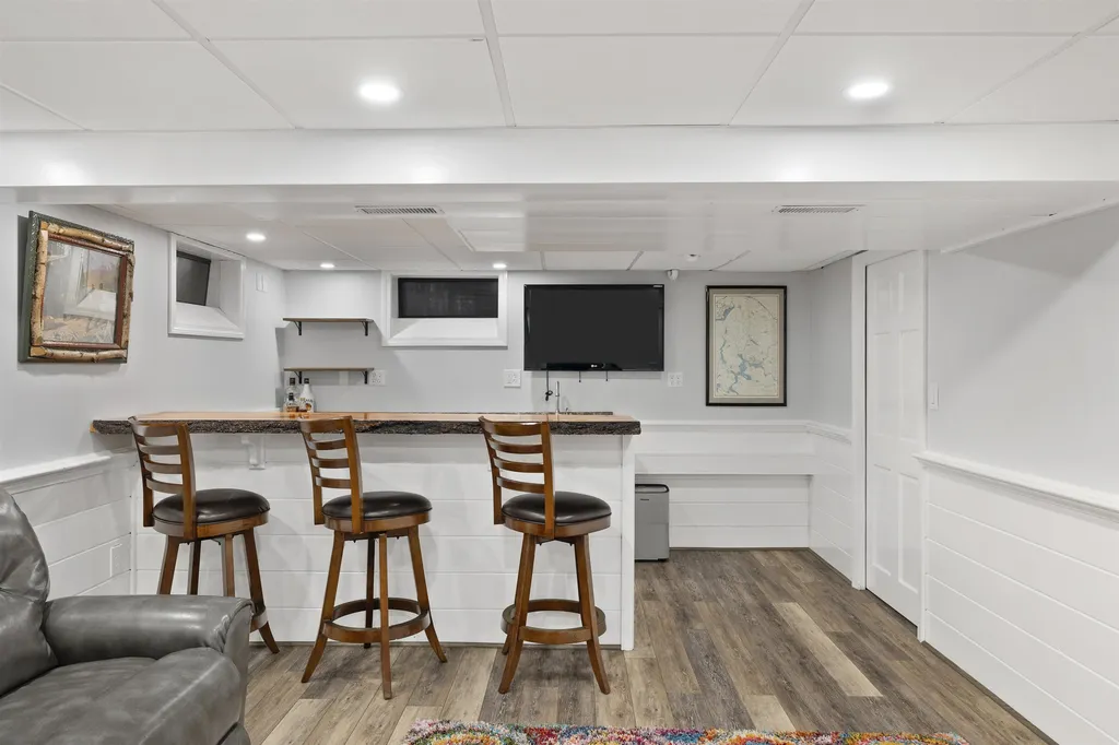 130 E Hobart Street Nashua NH 03060