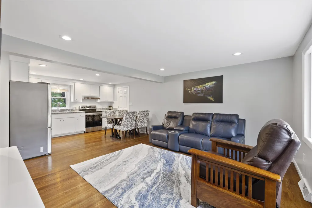 130 E Hobart Street Nashua NH 03060