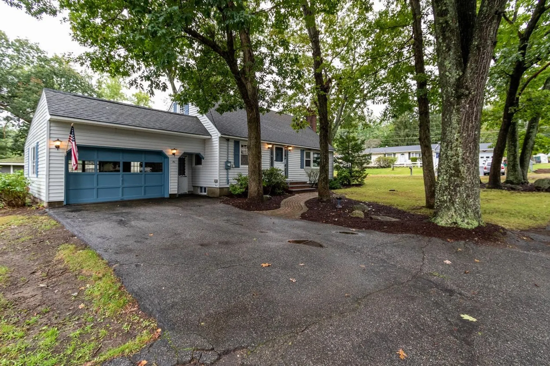 6 Saxon Lane Nashua NH 03062