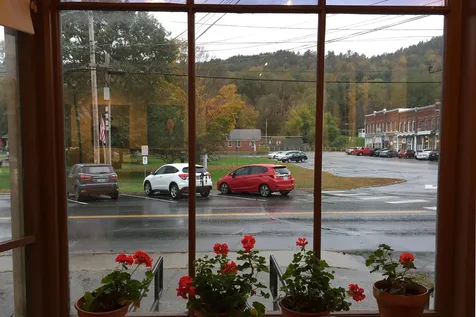 35 South Windsor Street Royalton VT 05068
