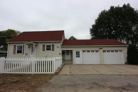 18 Dexter Street Nashua NH 03060-4424