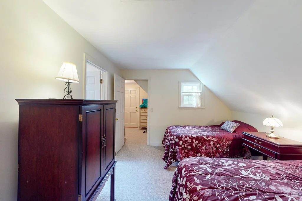 4 Upper Trask Mountain Road Wolfeboro NH 03894