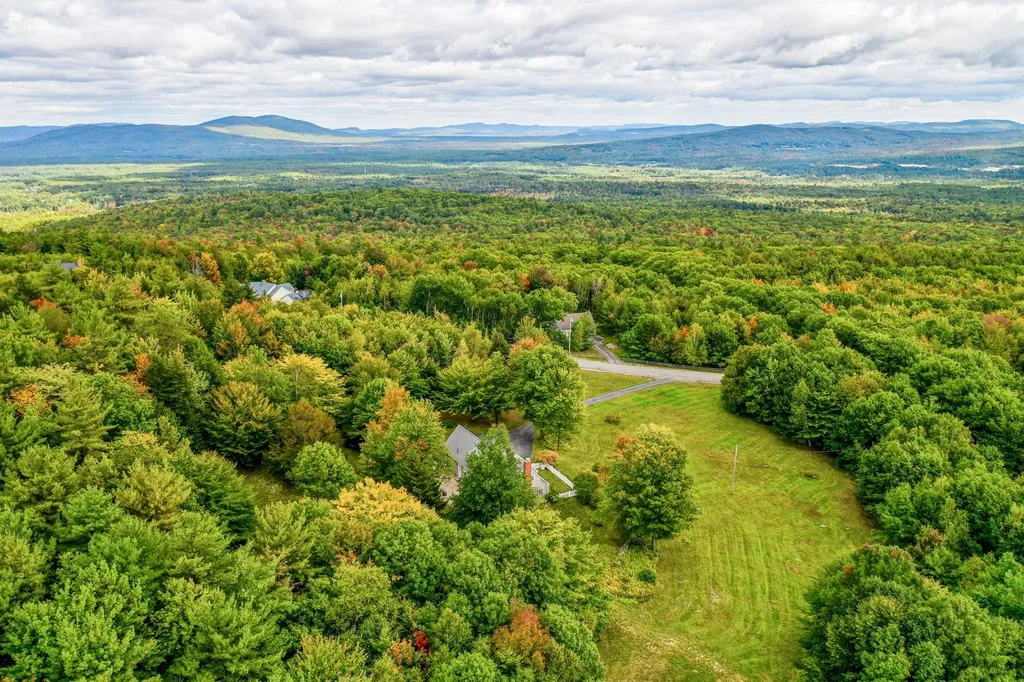 4 Upper Trask Mountain Road Wolfeboro NH 03894