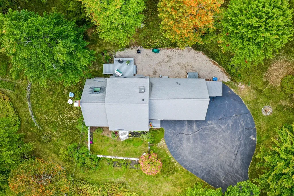 4 Upper Trask Mountain Road Wolfeboro NH 03894
