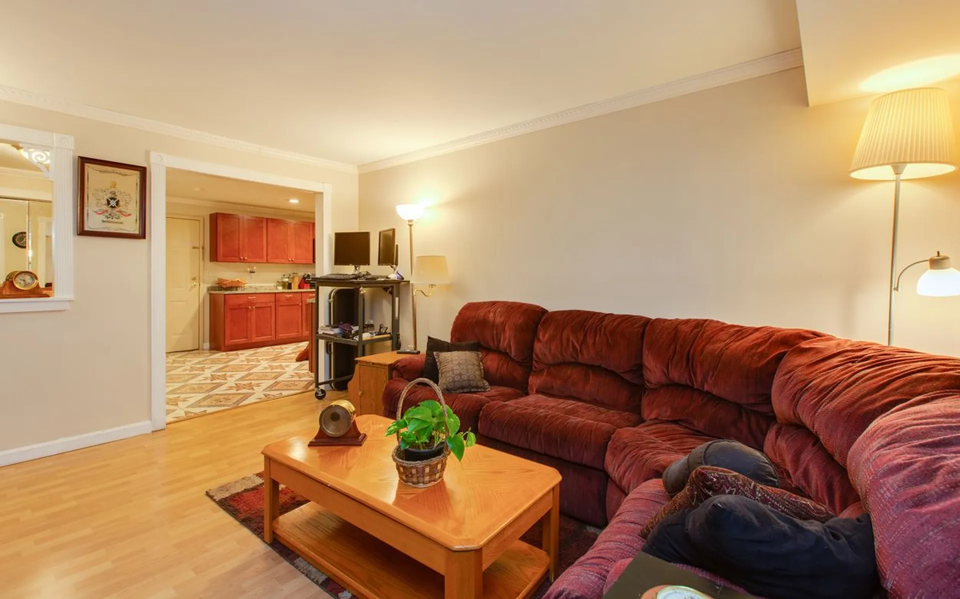 4 Roedean Drive Nashua NH 03063