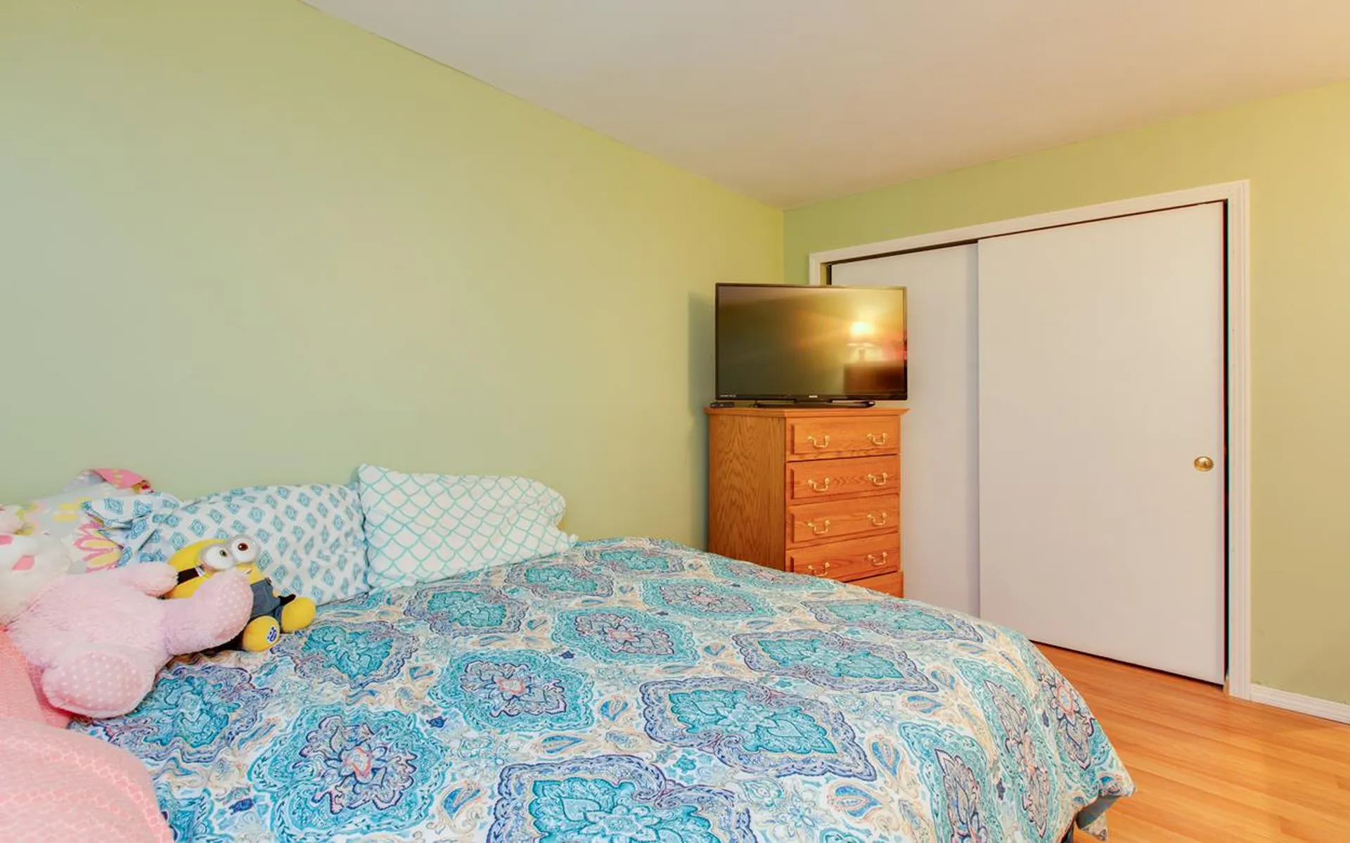 4 Roedean Drive Nashua NH 03063