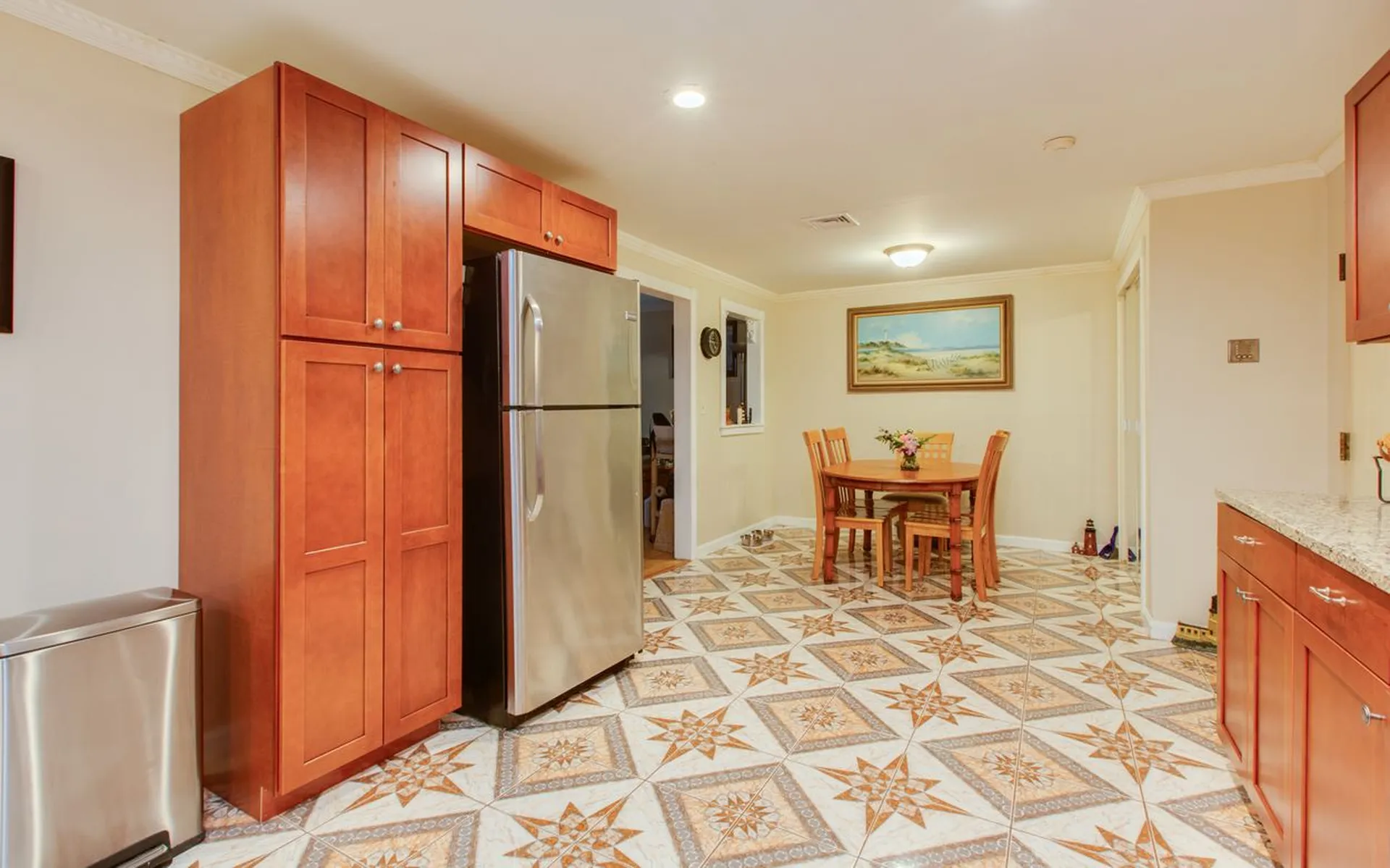 4 Roedean Drive Nashua NH 03063