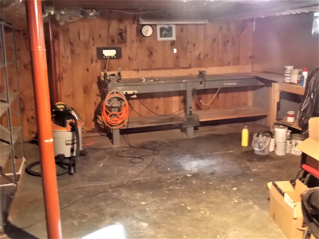 35 Mann Court Claremont NH 03743