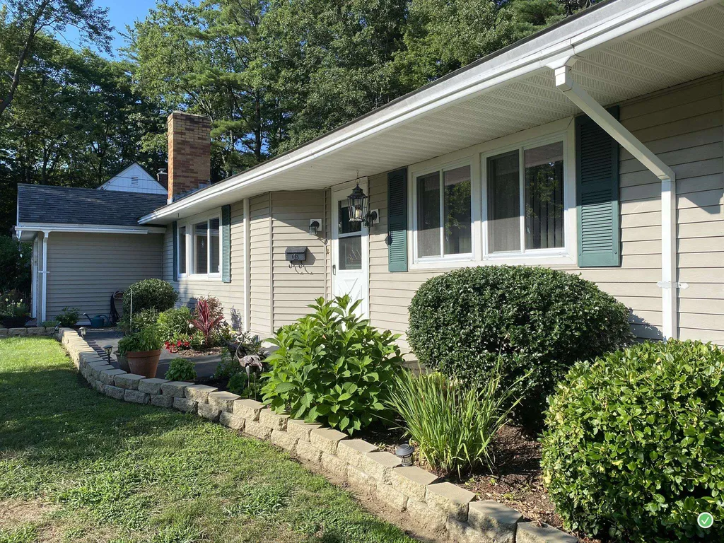35 Mann Court Claremont NH 03743